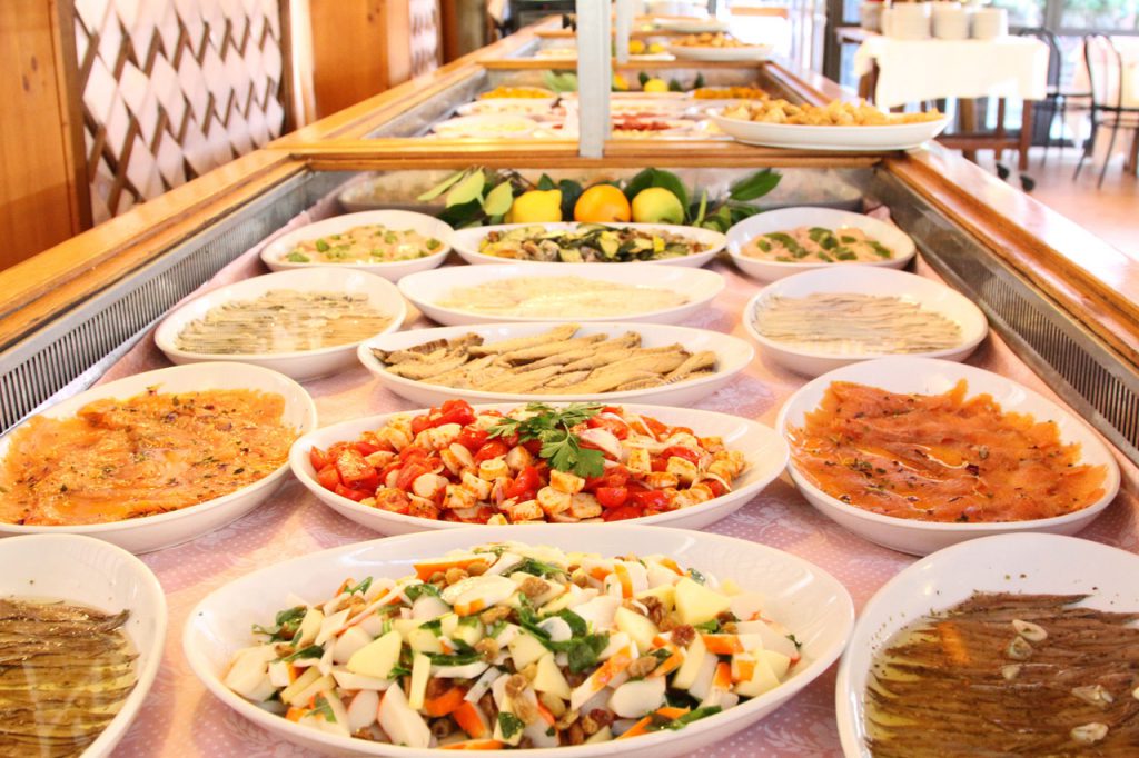 Antipasti a buffet • Ristorante Romani